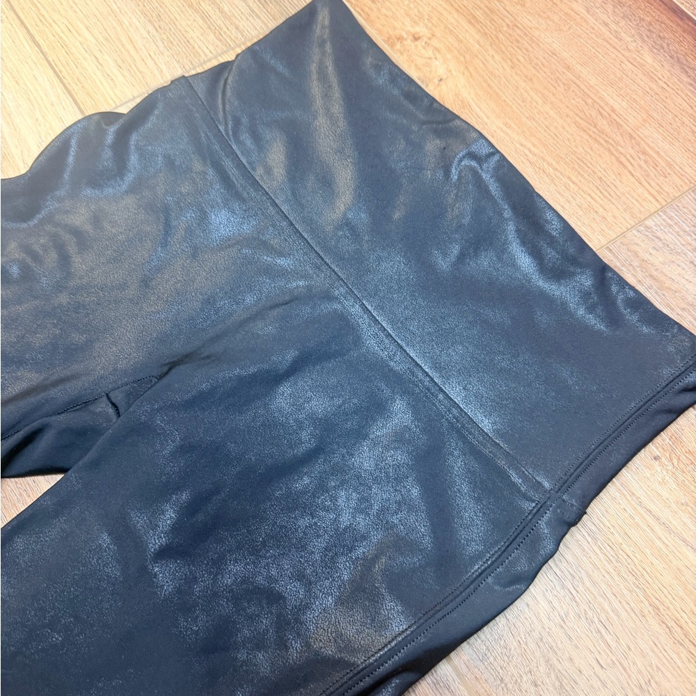 SPANX Faux Leather Leggings Size M Black High Rise Power Waist Shaping - Picture 4 of 9
